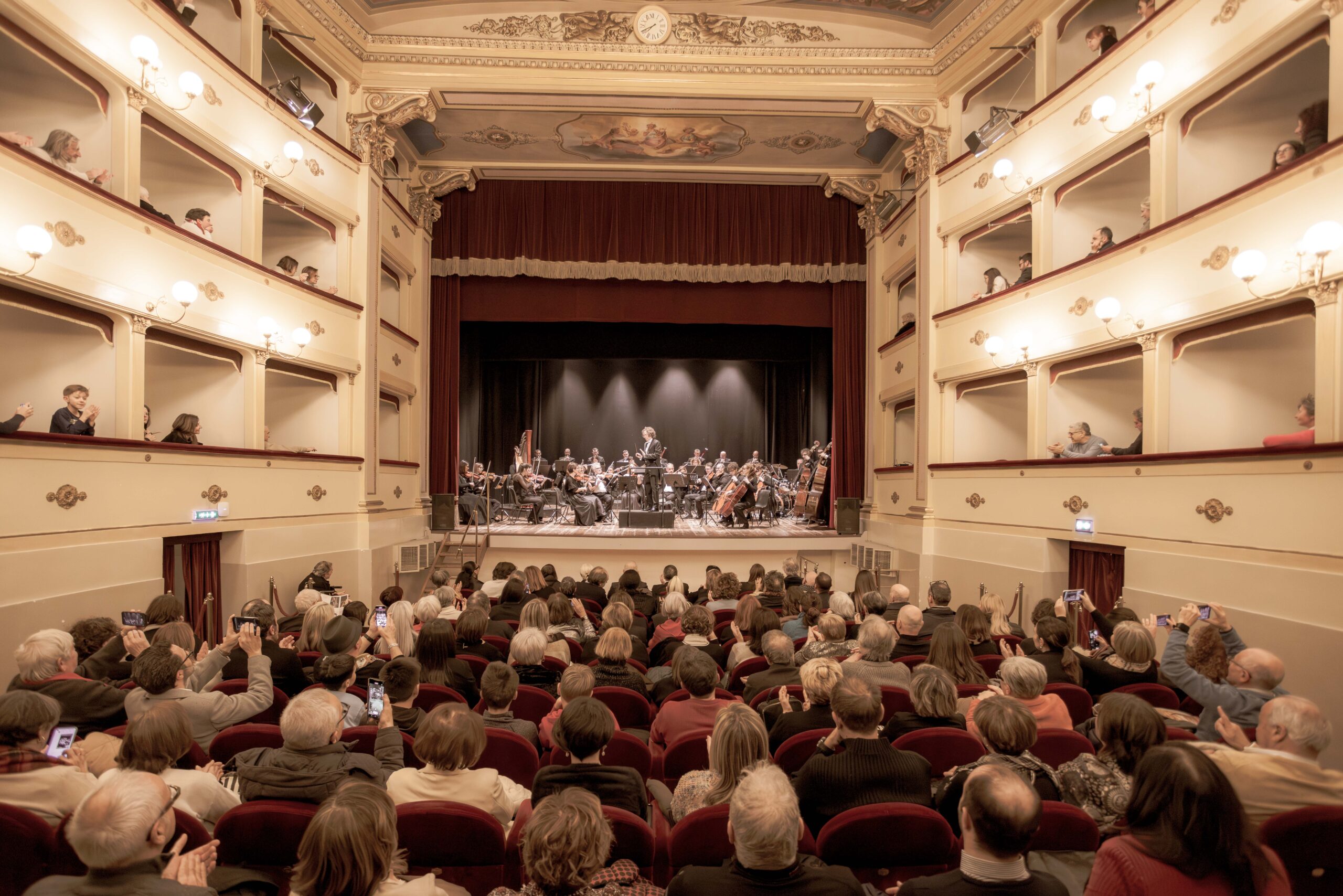 New Year's Concert — Alfredo Sorichetti